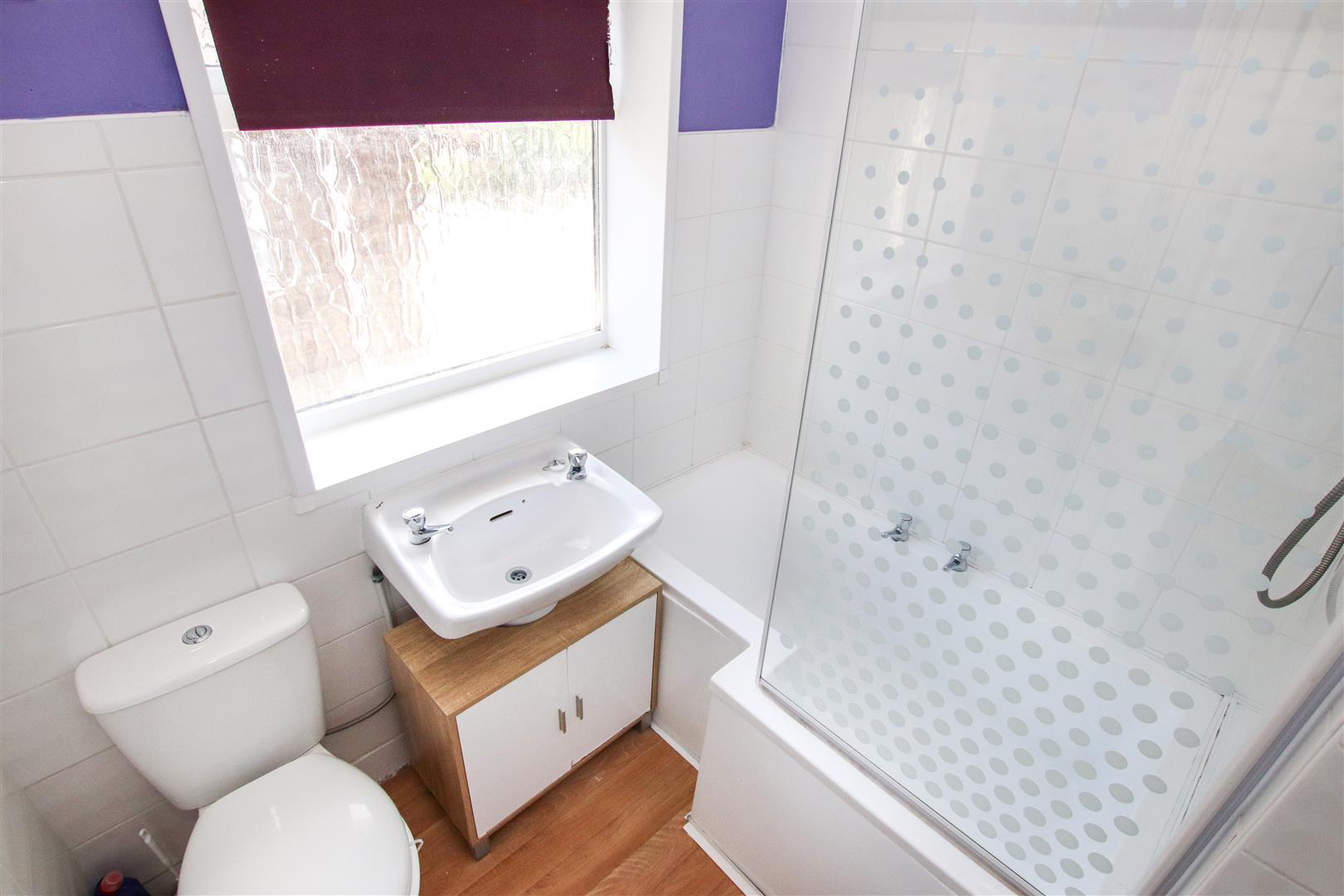 FIRST FLOOR BATHROOM
